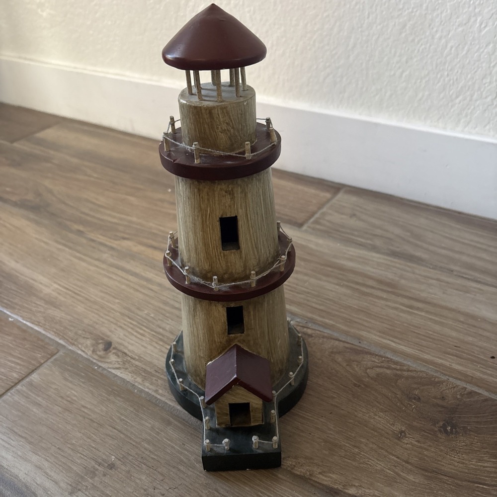 Heritage Mint LTD Collectibles Wooden Lighthouse Beige & Maroon 13" X 5.5"